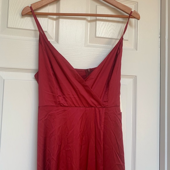 Stunner Boutique | Maroon/Red Prom Dress - Picture 4 of 5